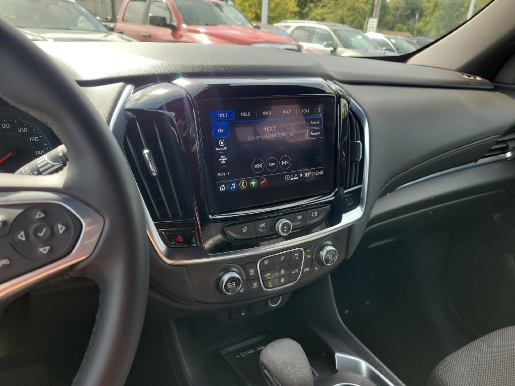 Used 2023 Chevrolet Traverse LT FWD image 28