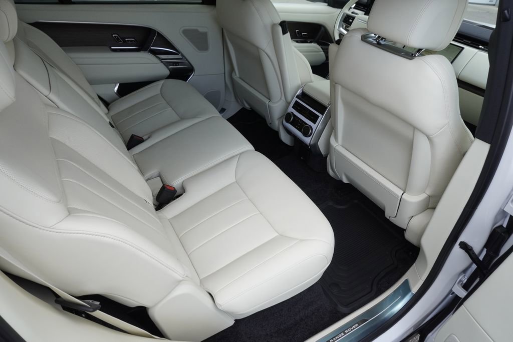 New 2026 Land Rover Range Rover Long Wheelbase SE AWD/4WD image 26