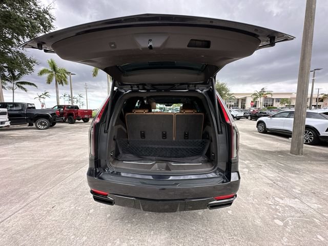 Used 2022 Cadillac Escalade Sport w/ Touring Package AWD/4WD image 30