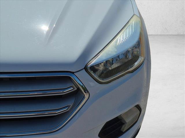 Used 2017 Ford Escape SE FWD image 9