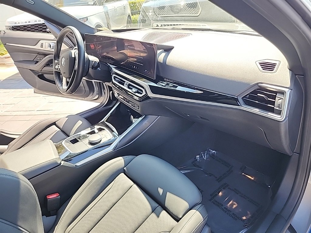 Used 2024 BMW i4 eDrive40 image 23