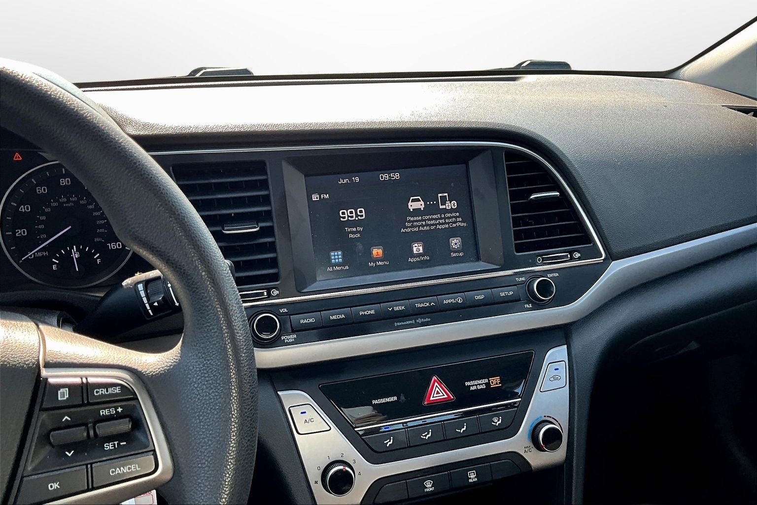 Used 2018 Hyundai Elantra SEL image 6