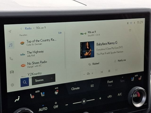 Used 2025 Lexus GX 550 w/ Accessory Package (2T) image 11