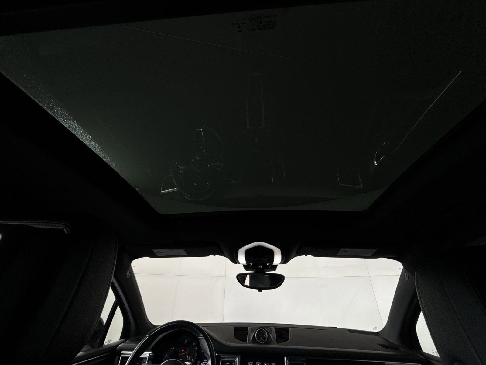 Used 2018 Porsche Macan Sport Edition image 24