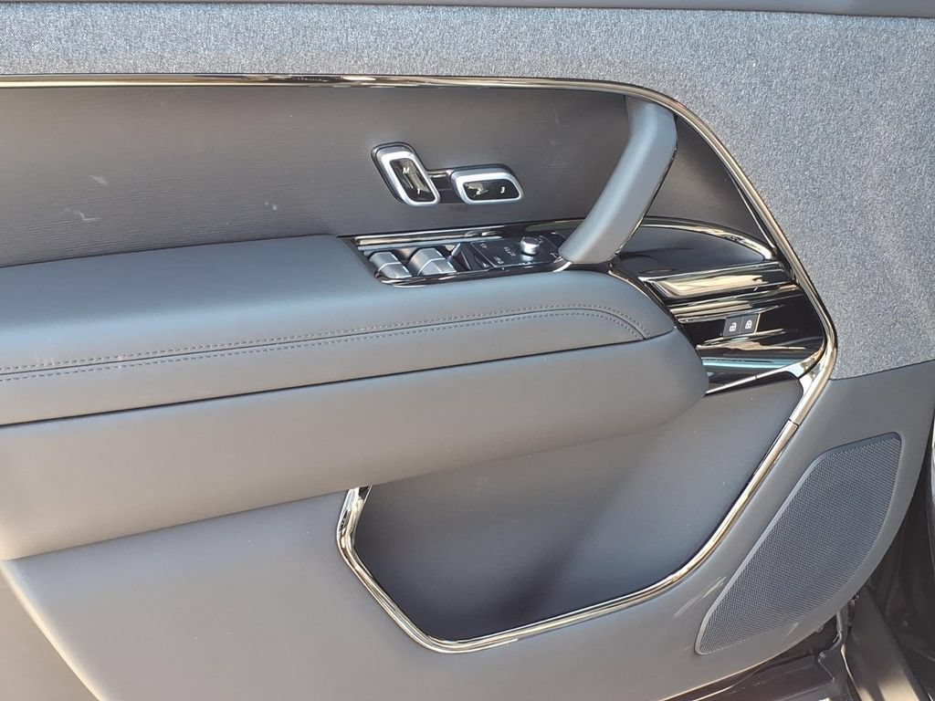 New 2026 Land Rover Range Rover Sport Autobiography AWD/4WD image 11