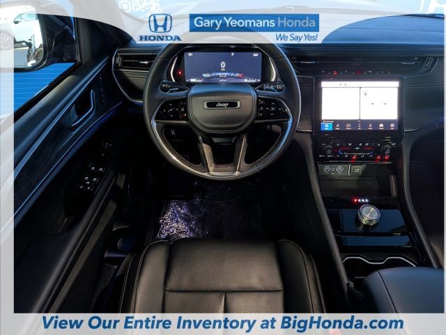 Used 2023 Jeep Grand Cherokee Overland w/ Luxury Tech Group IV image 16