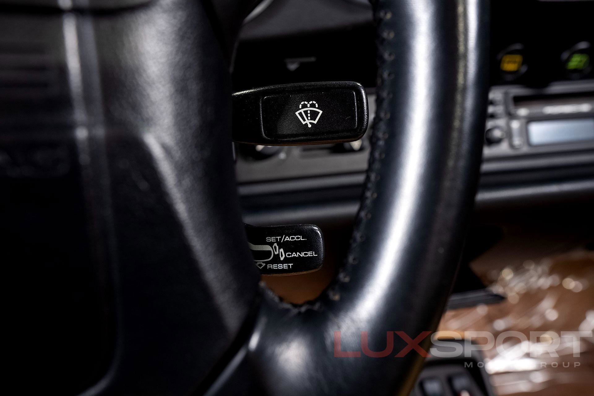 Used 1992 Porsche 911 Carrera image 30