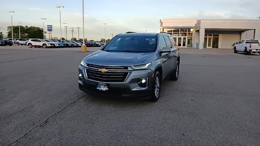Certified 2023 Chevrolet Traverse LT image 3
