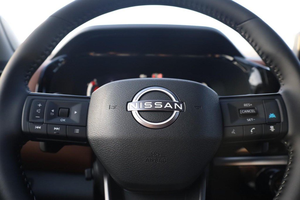New 2026 Nissan Pathfinder Platinum AWD/4WD image 8
