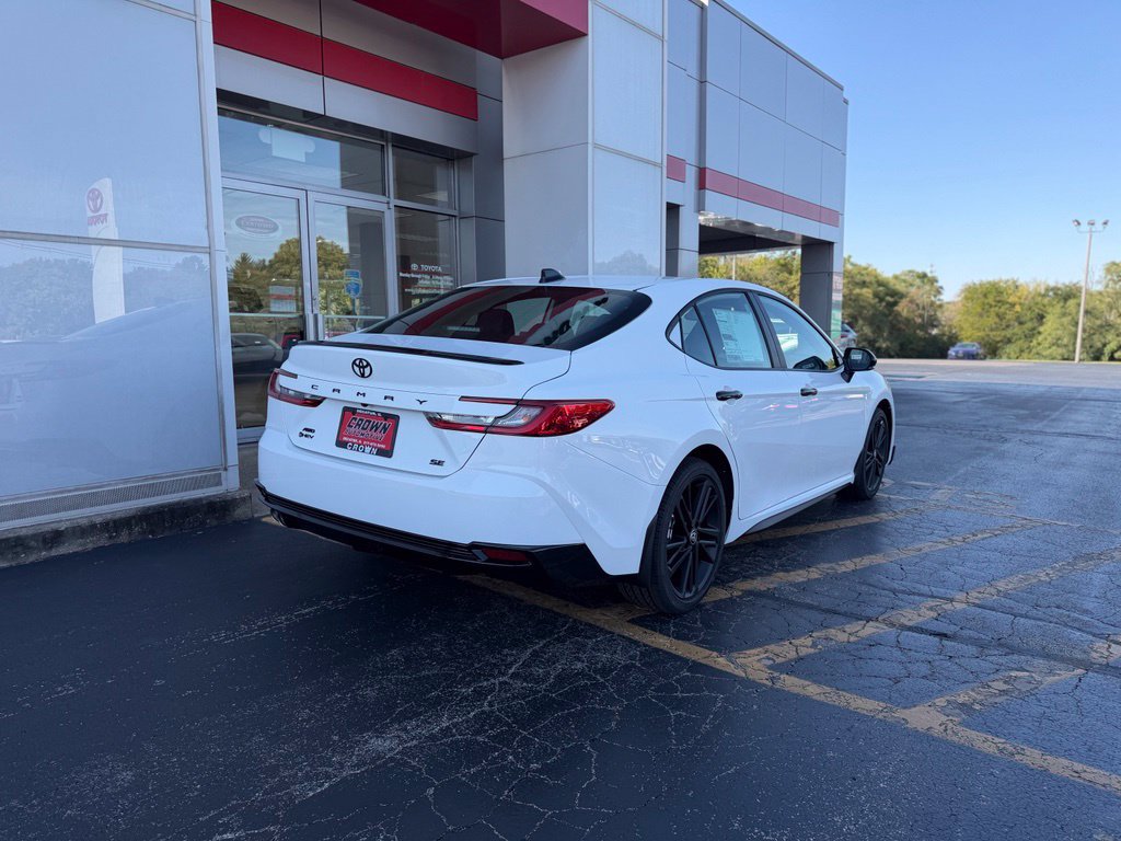 New 2026 Toyota Camry Hybrid AWD/4WD image 3