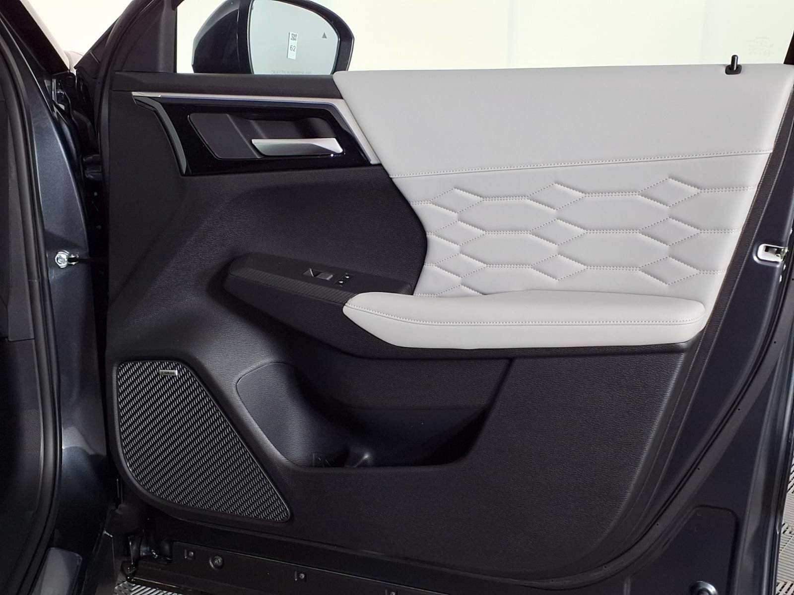New 2026 Mitsubishi Outlander SEL AWD/4WD image 8