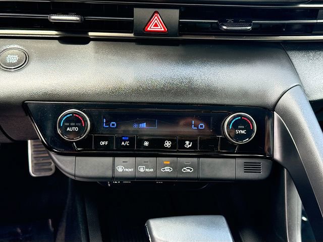 Certified 2025 Hyundai Elantra Sport FWD image 16
