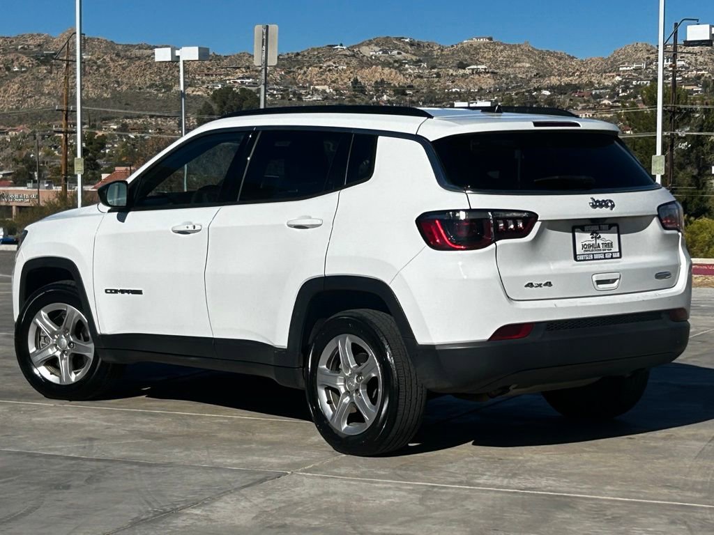 Used 2023 Jeep Compass Latitude image 7