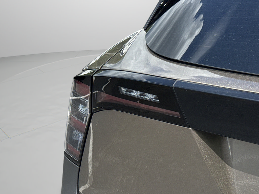 New 2026 Nissan Kicks SR w/ SR Premium Package FWD image 44