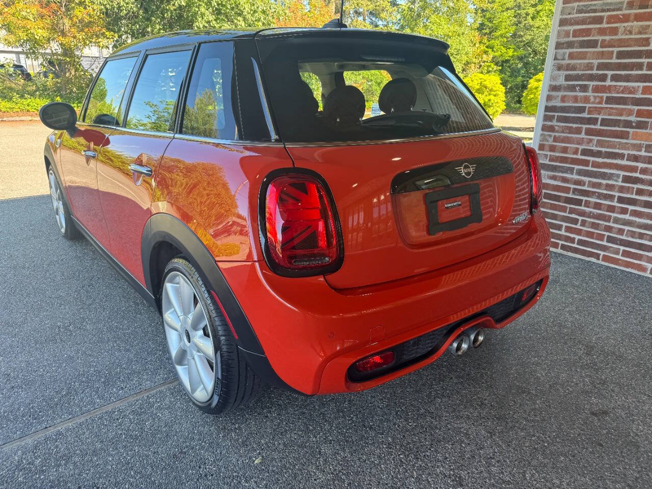 Used 2020 MINI Cooper S FWD image 11