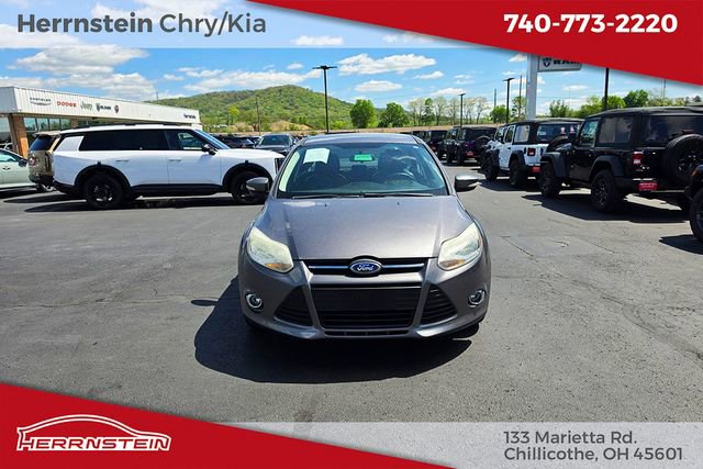 Used 2014 Ford Focus SE w/ Equipment Group 201A FWD image 3