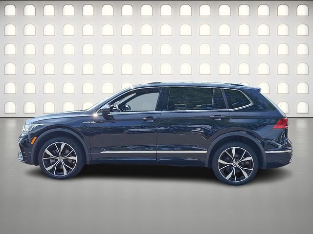 Used 2023 Volkswagen Tiguan SEL R-Line AWD/4WD image 4