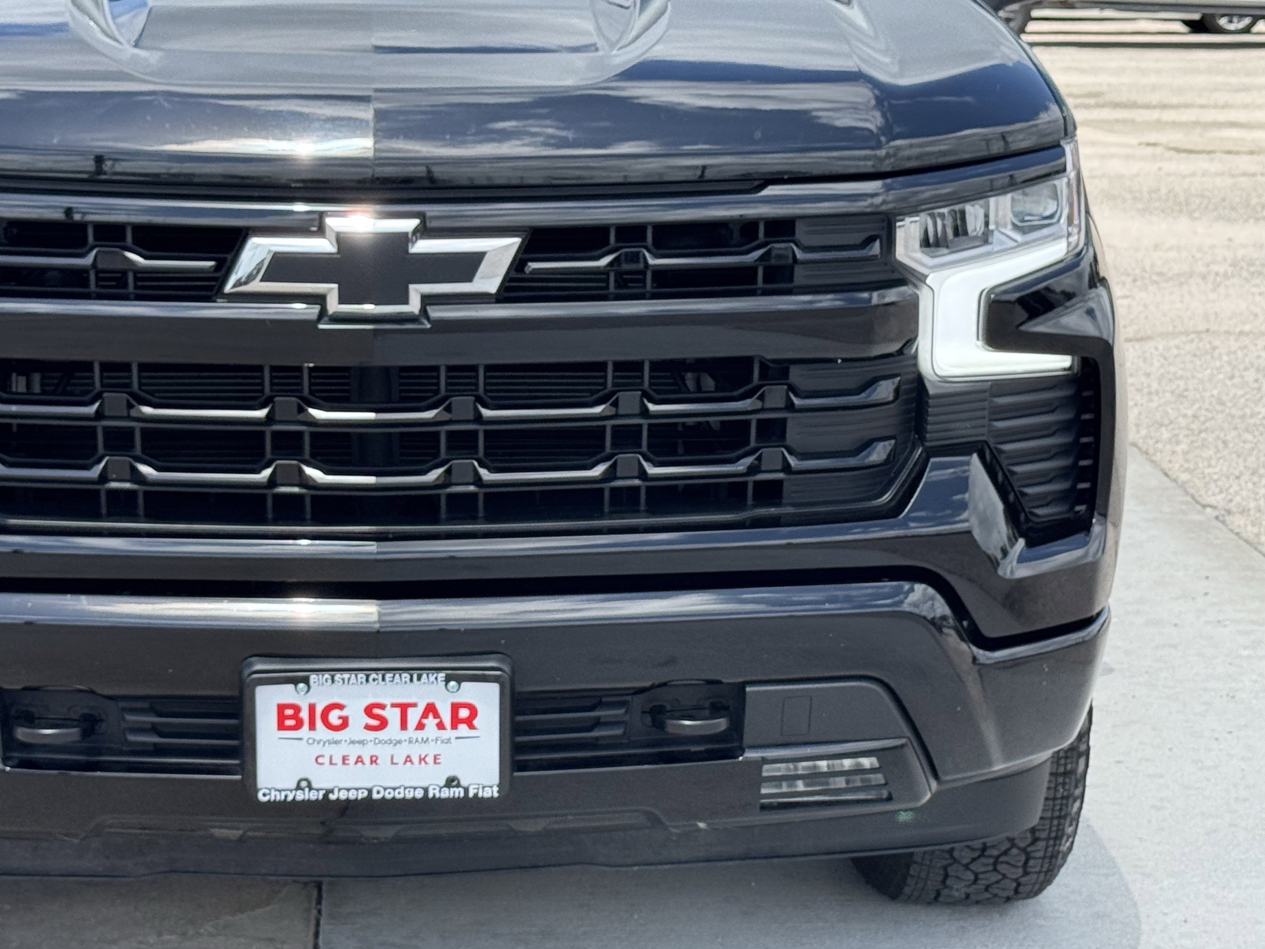Used 2025 Chevrolet Silverado 1500 RST w/ Texas Edition Plus AWD/4WD image 5