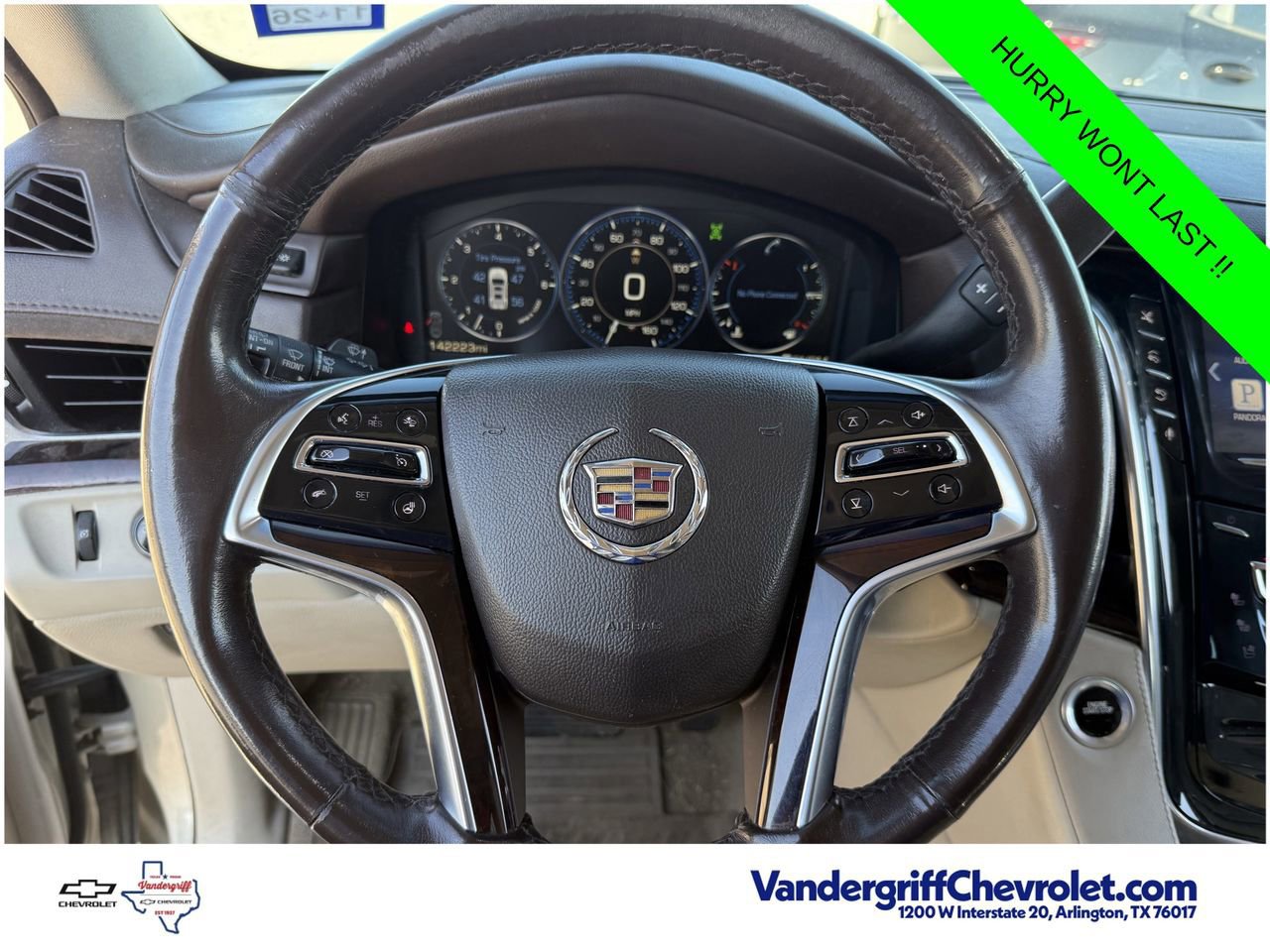 Used 2015 Cadillac Escalade Premium RWD image 10