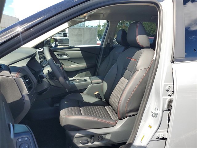 New 2026 Nissan Rogue SV image 10