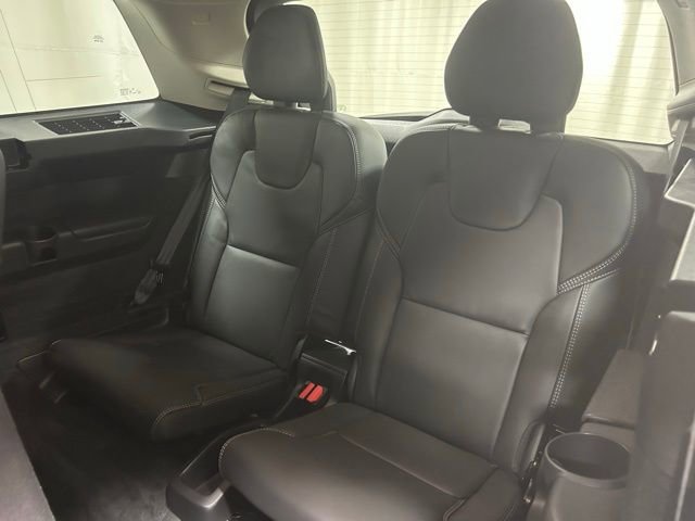 Used 2025 Volvo XC90 T8 Ultra w/ Protection Package Premier image 16