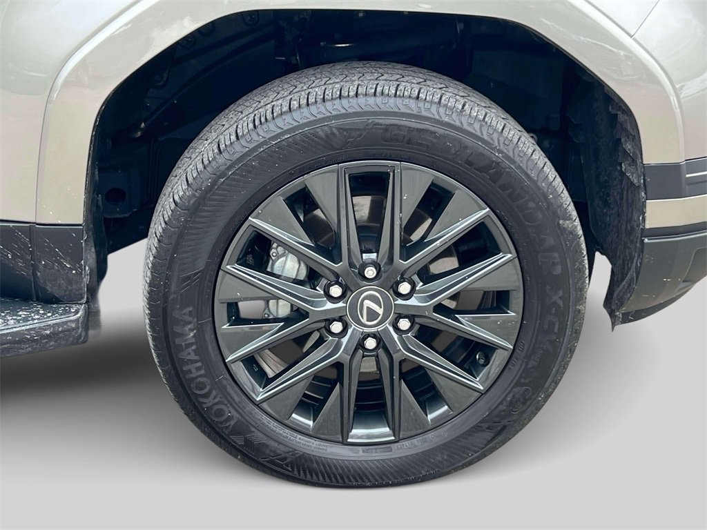 Certified 2024 Lexus GX 550 w/ Cold Area Package image 8