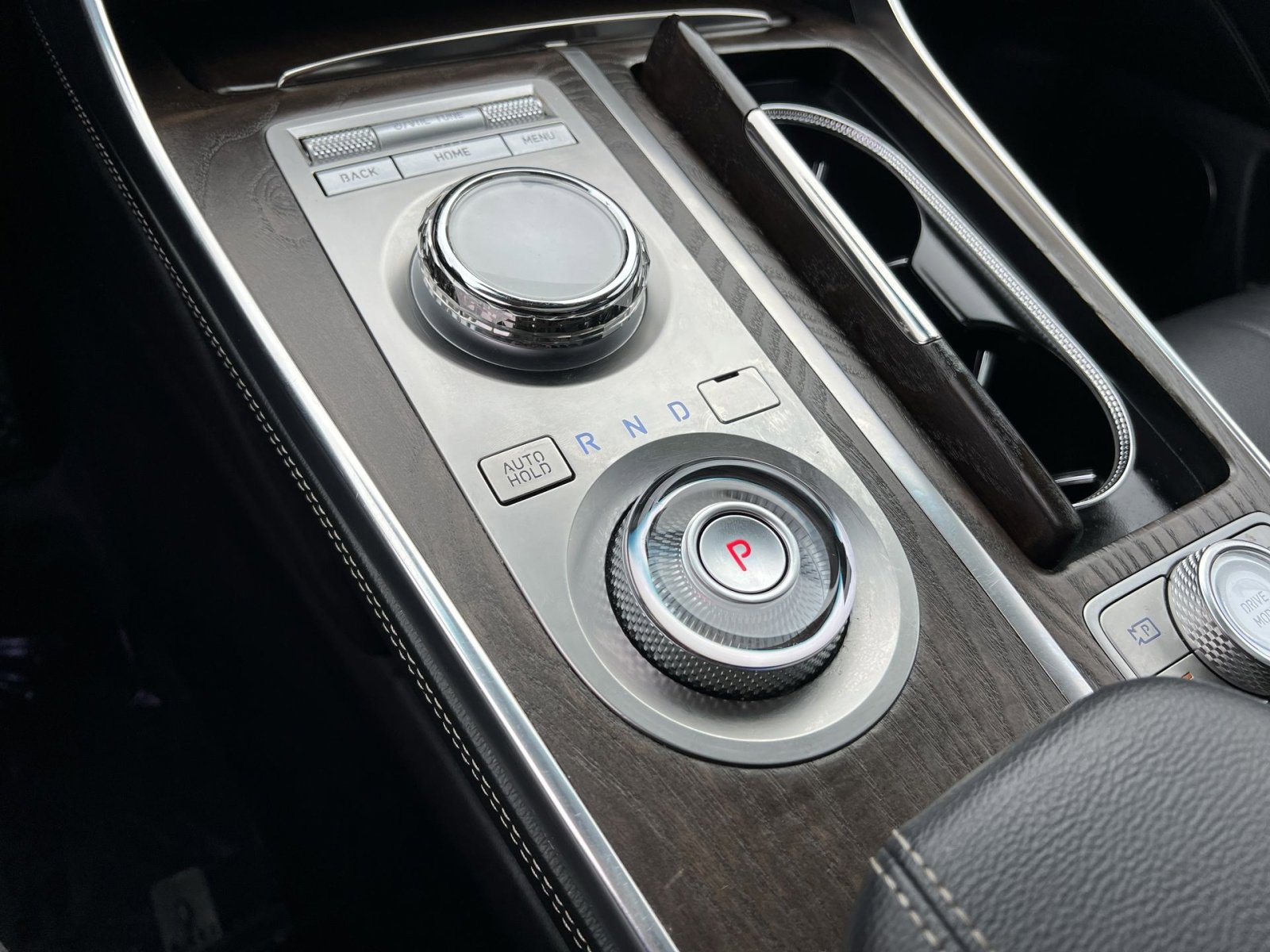 Used 2024 Genesis GV80 3.5T image 22