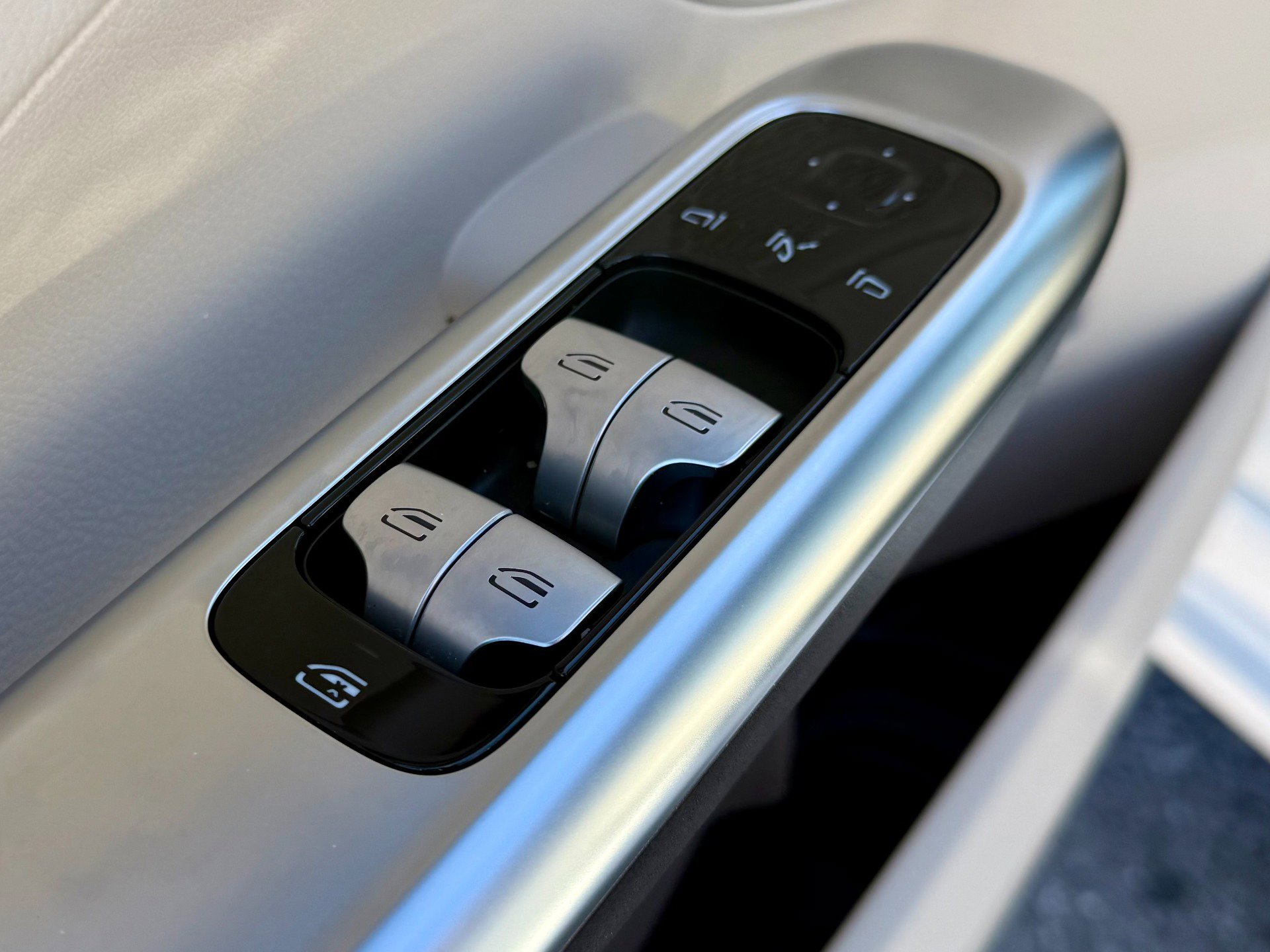 Used 2024 Mercedes-Benz C 300 Sedan image 42