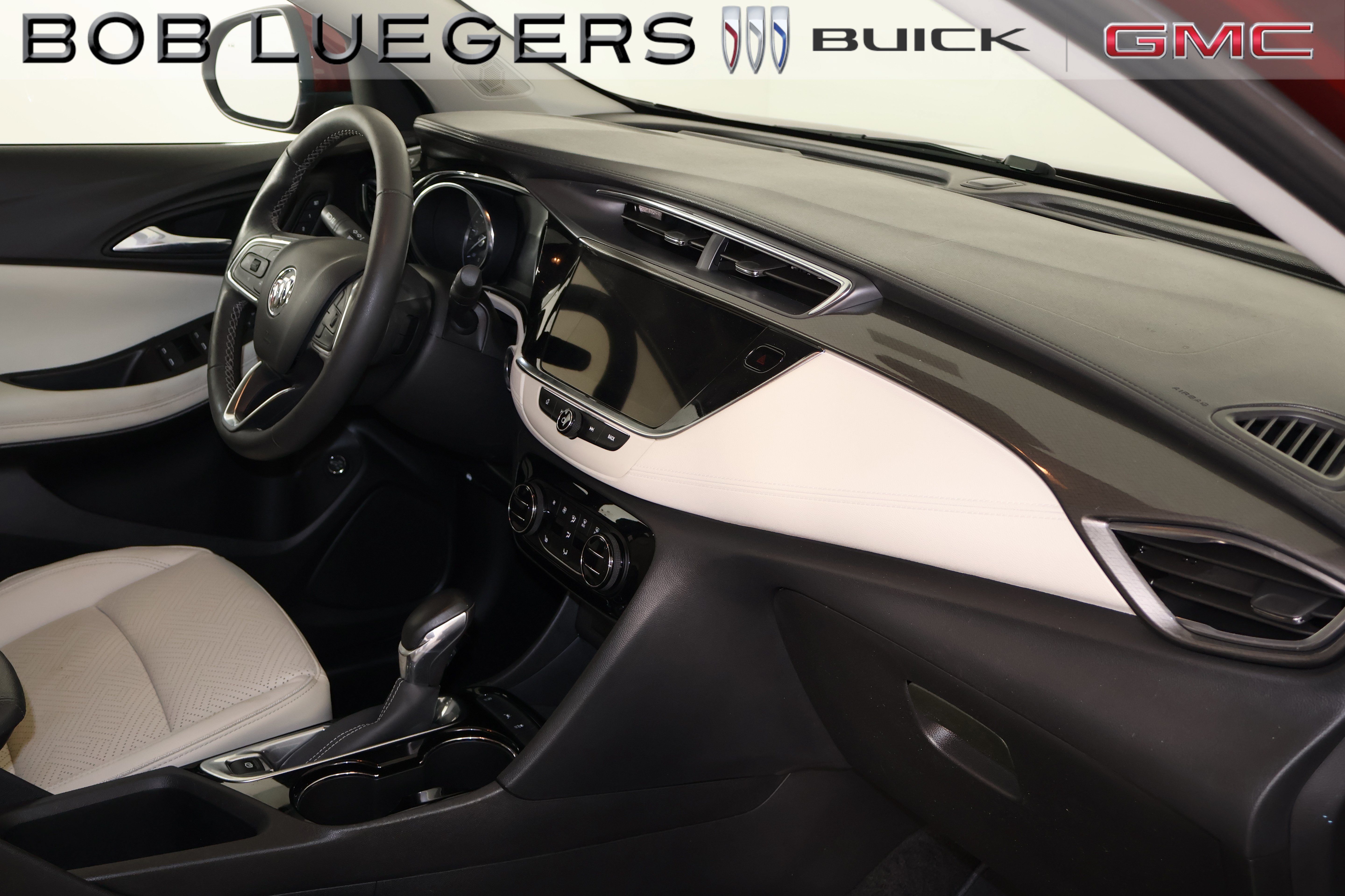 Certified 2022 Buick Encore GX Essence FWD image 19