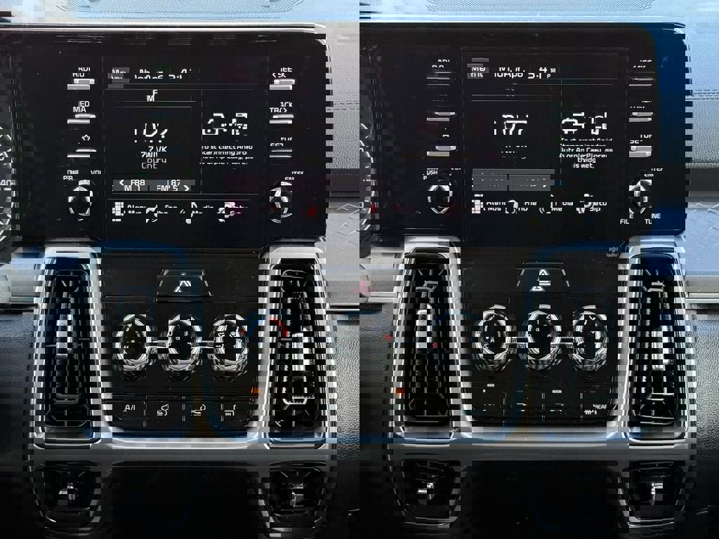 Used 2023 Kia Sorento LX image 24