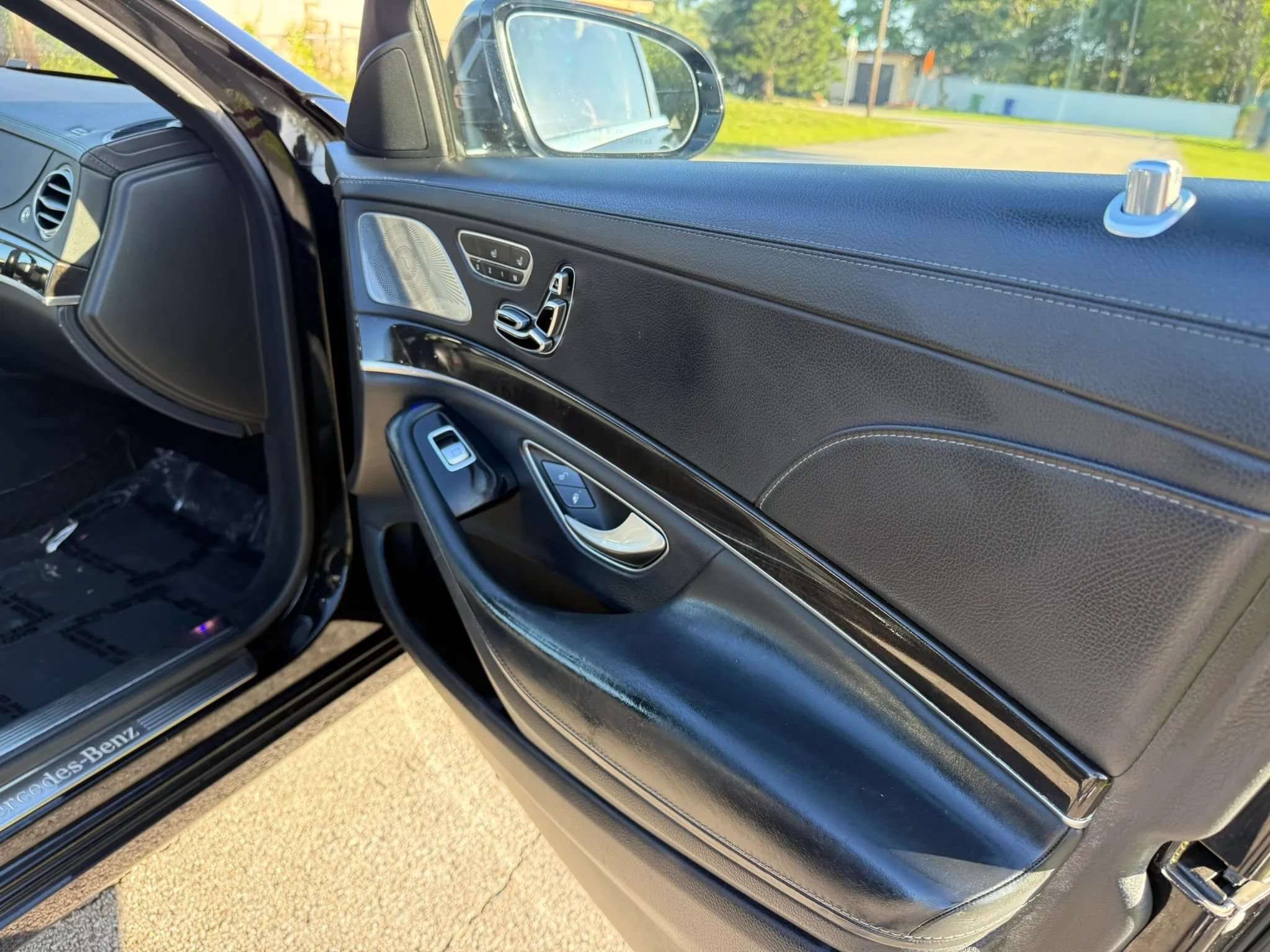 Used 2016 Mercedes-Benz S 550 Sedan image 10