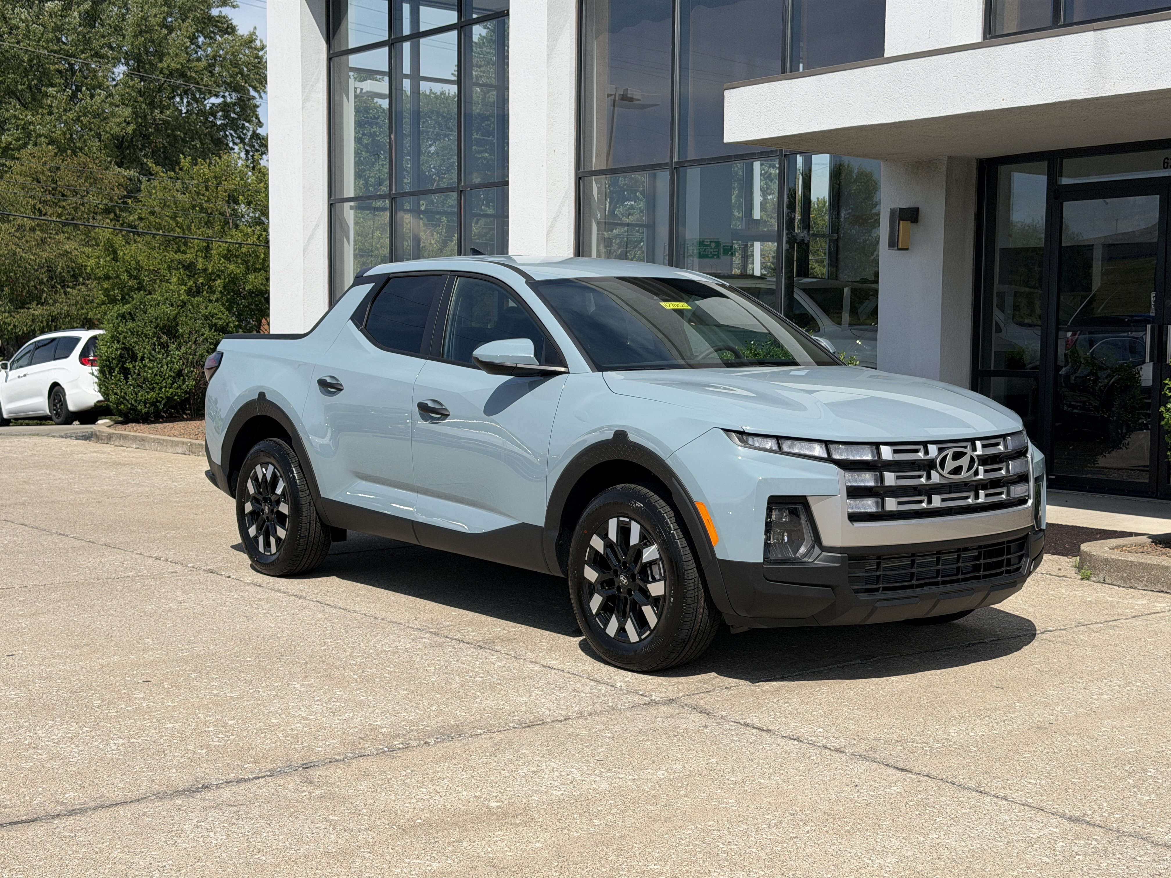 New 2027 Hyundai Santa Cruz SE AWD/4WD image 2