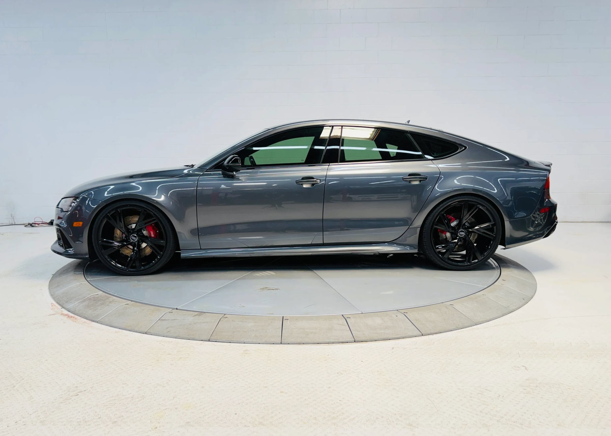 Used 2016 Audi RS 7 Prestige AWD/4WD image 1