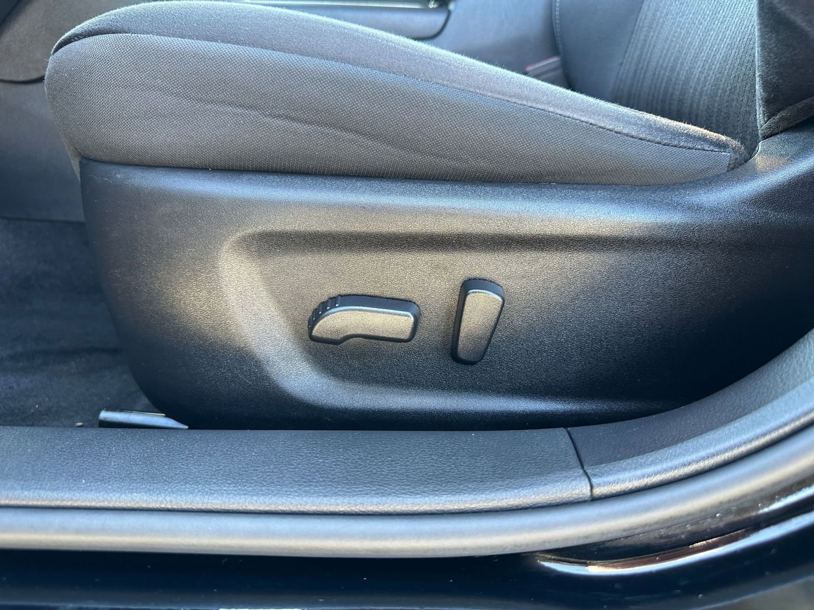 Used 2025 Nissan Altima 2.5 SV image 22