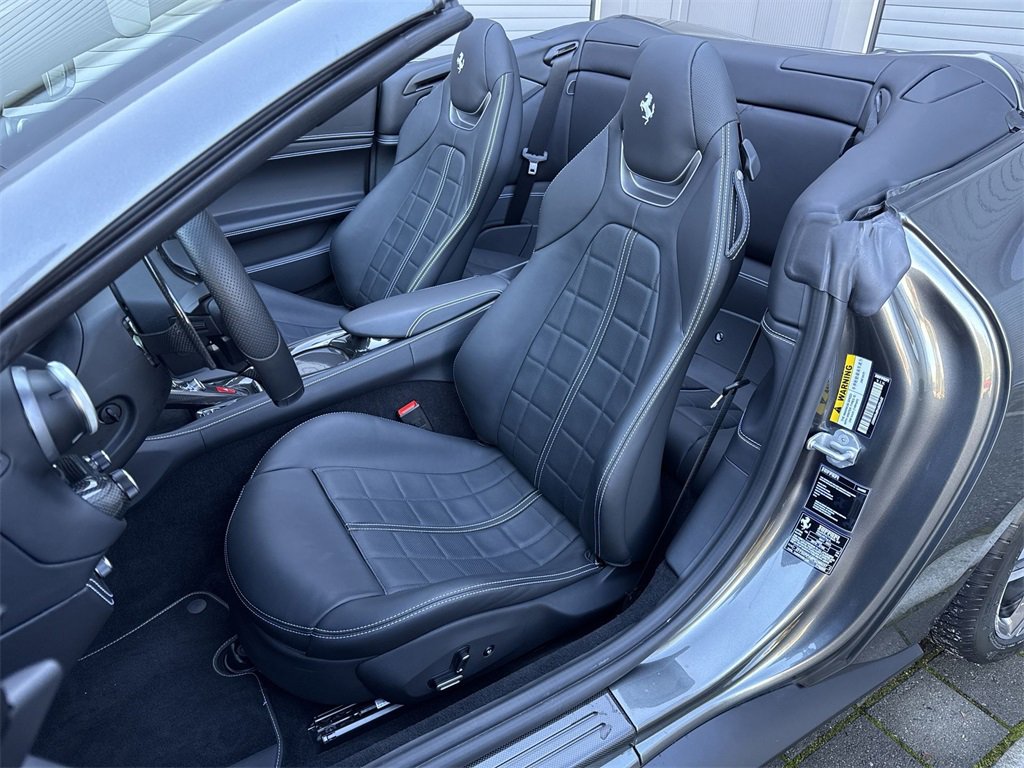 Used 2023 Ferrari Portofino M image 11