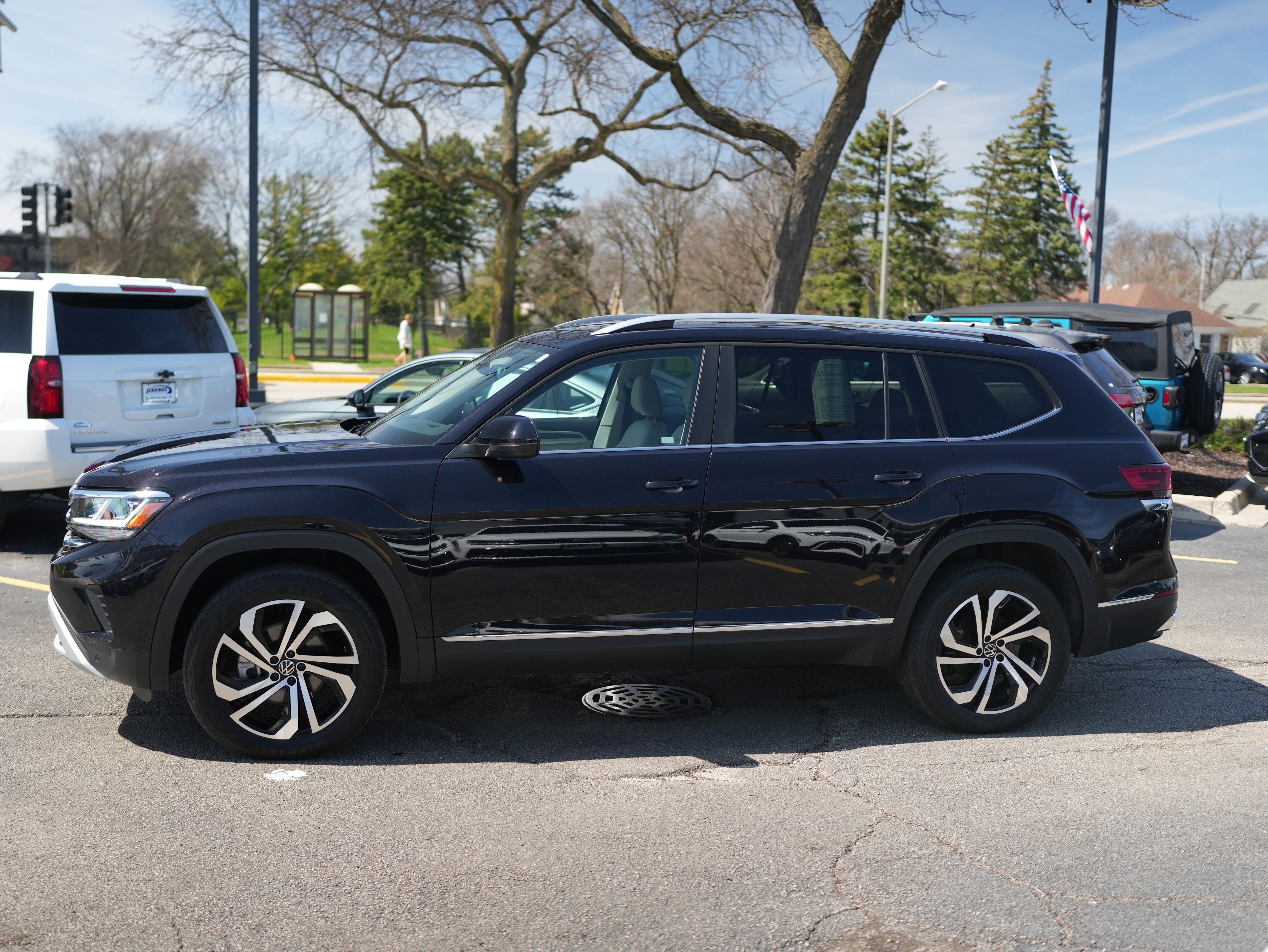 Used 2023 Volkswagen Atlas SEL image 10