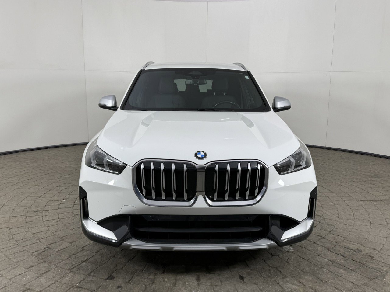 Used 2023 BMW X1 xDrive28i w/ Convenience Package image 2
