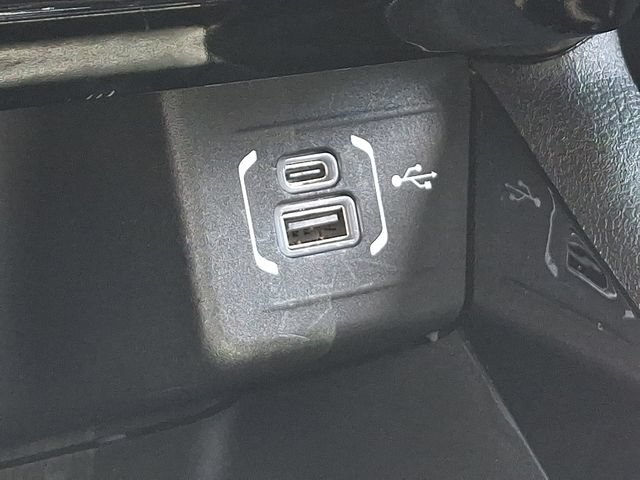 Used 2025 Jeep Compass Limited AWD/4WD image 15