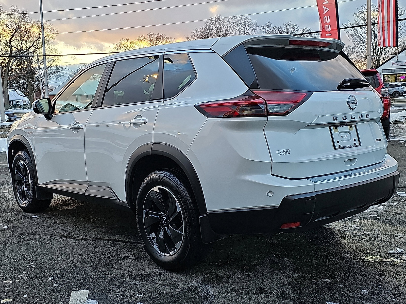 Certified 2025 Nissan Rogue SV image 4