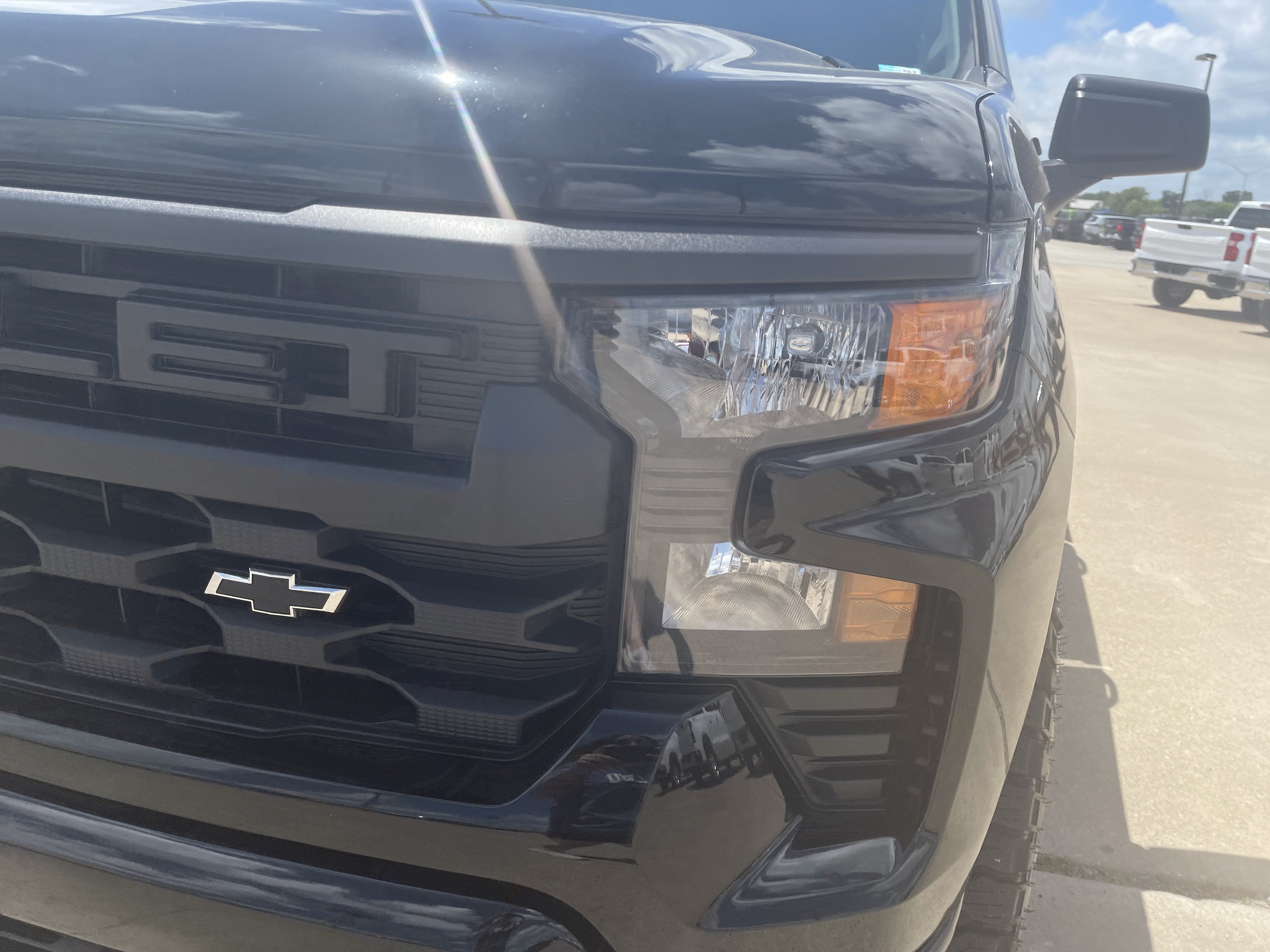 Used 2025 Chevrolet Silverado 1500 Custom w/ Turbomax Blackout Package AWD/4WD image 10