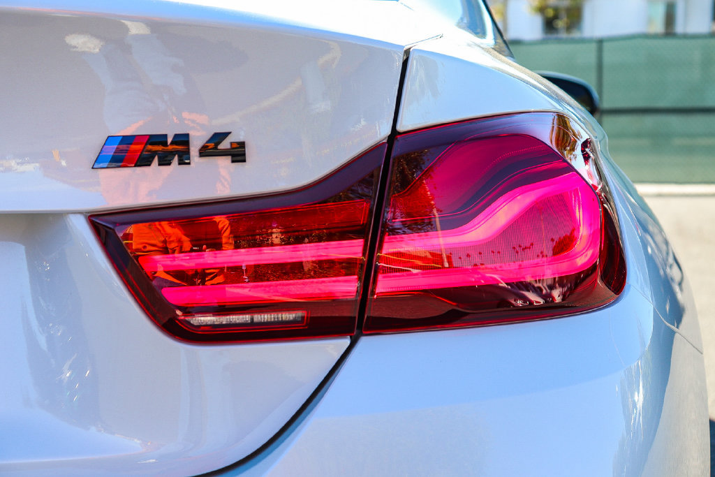 Used 2020 BMW M4 Coupe w/ Competition Package RWD image 7