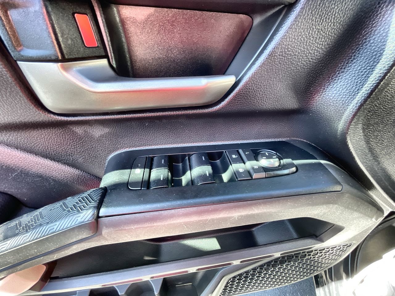 Used 2024 Toyota Tacoma TRD Off-Road AWD/4WD image 22