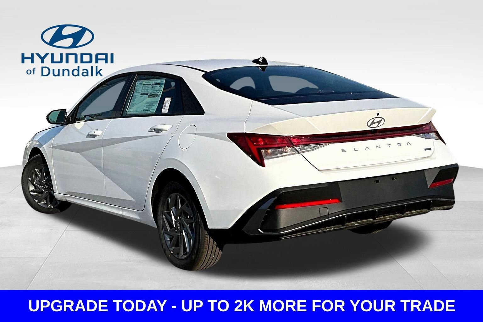 New 2026 Hyundai Elantra Hybrid FWD image 3