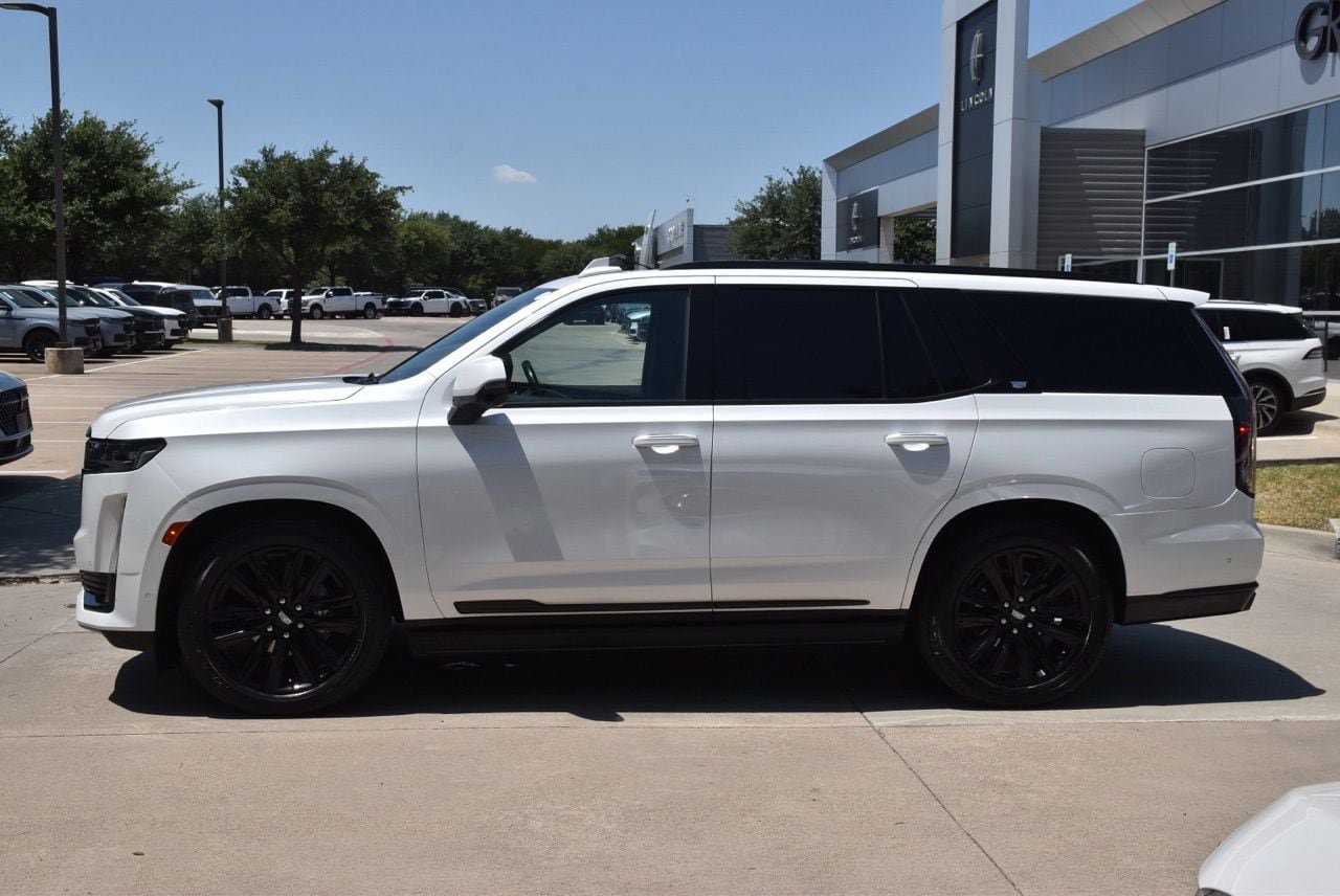 Used 2022 Cadillac Escalade Sport w/ Touring Package AWD/4WD image 12