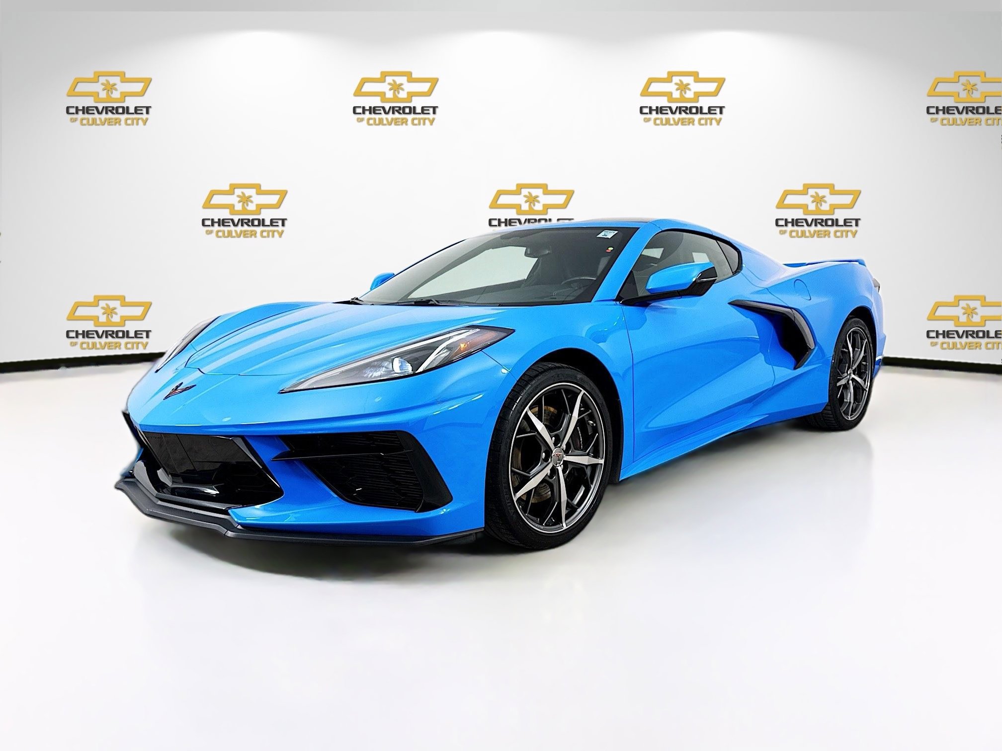 Used 2023 Chevrolet Corvette Stingray Coupe w/ Z51 Performance Package image 3