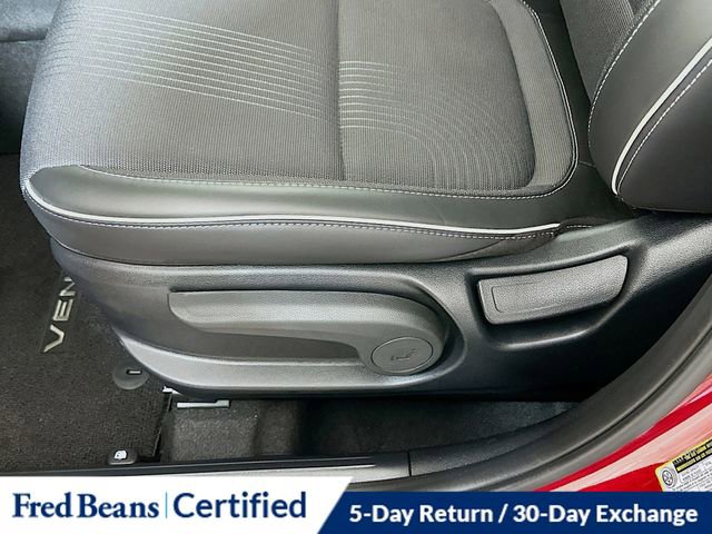 Certified 2025 Hyundai Venue Limited image 21