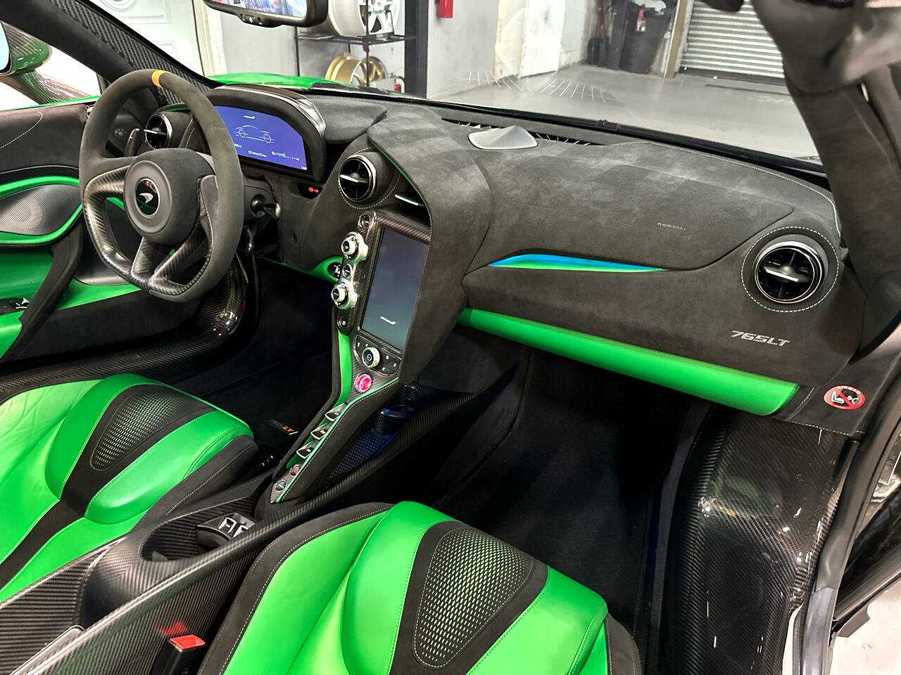 Used 2022 McLaren 765LT image 47