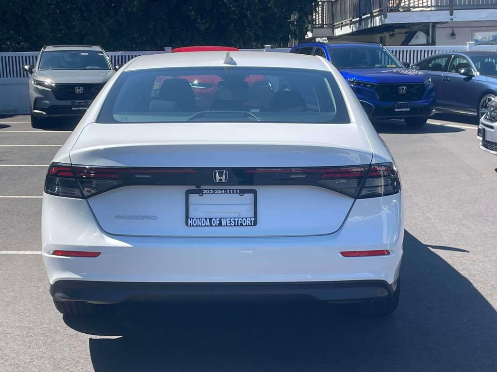 Certified 2024 Honda Accord EX image 5