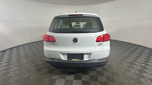 Used 2017 Volkswagen Tiguan S AWD/4WD image 3