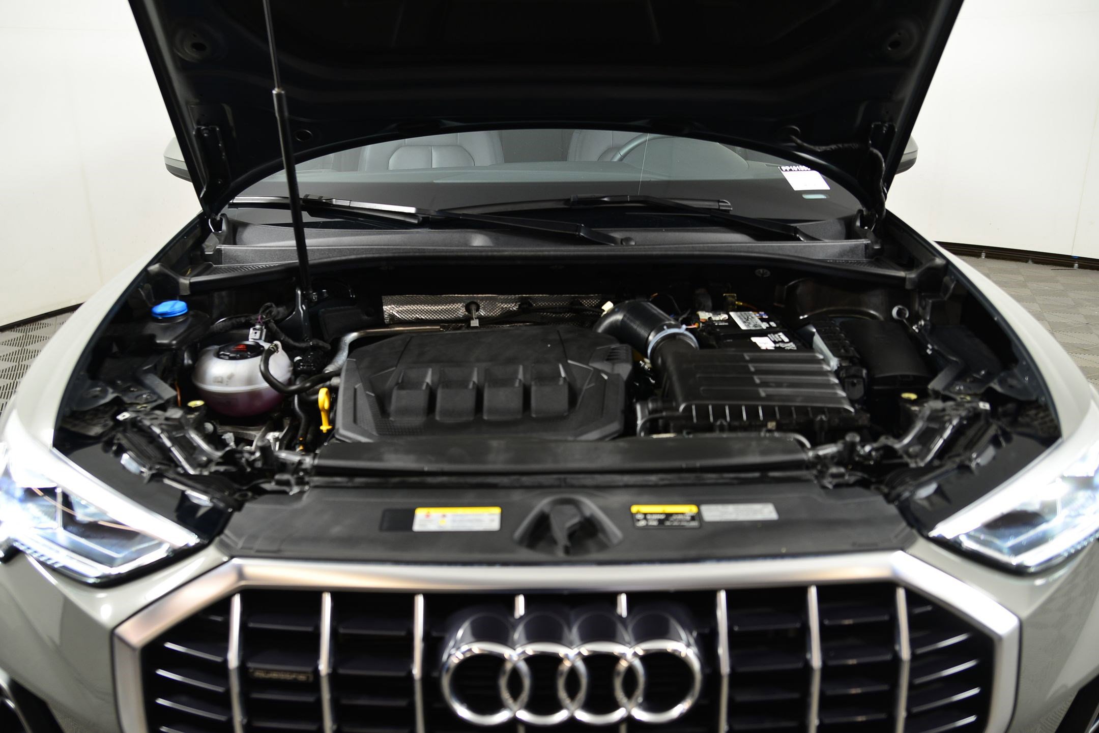 Certified 2023 Audi Q3 2.0T Premium w/ Convenience Package image 16